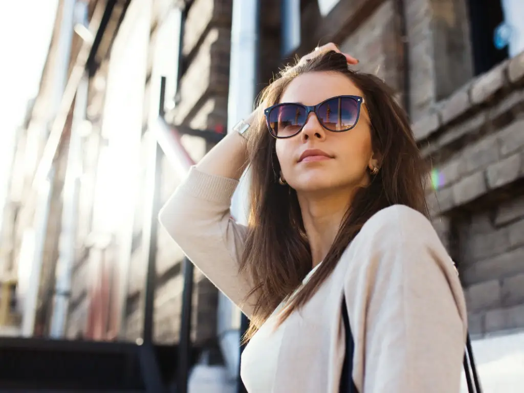 Óculos de Grau com Lente de Sol: Estilo e Conforto